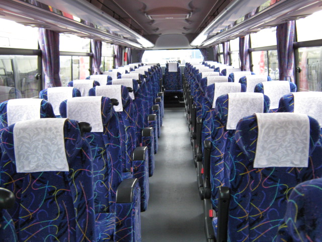 新大阪観光バス（関西）の貸切バス車内画像